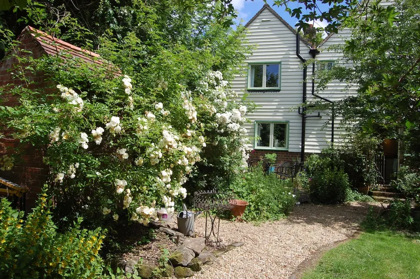 Butters Cottage ~ Dog-friendly ~ Glorious setting. - Image 1