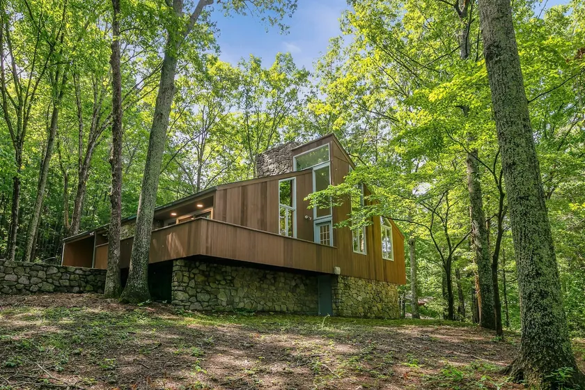 Asheville Cabin Epic Fireplace One Acre Mid Mod - Image 1