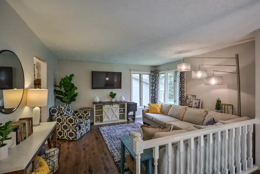 Modern 3BR/2.5bath quiet, clean home w/amenities - Image 1
