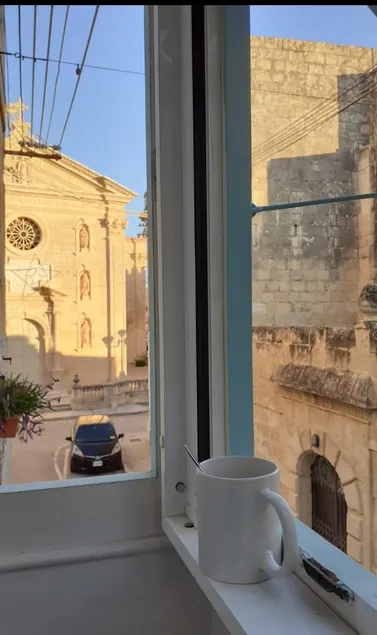 Charming vintage style townhouse in central Malta - Image 1