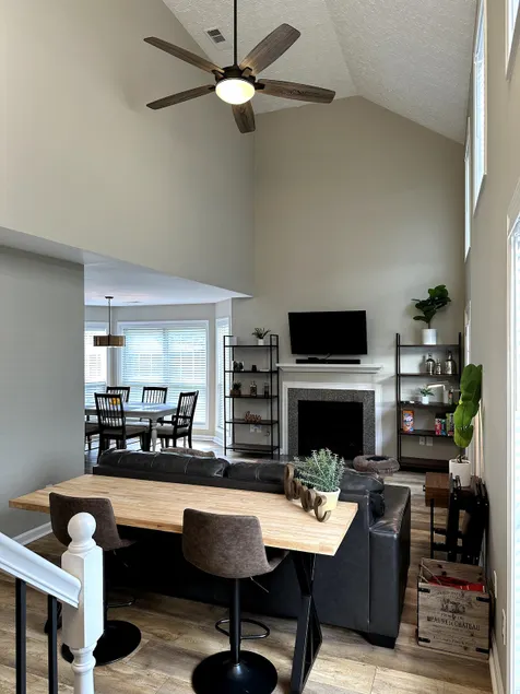 Cozy, Quiet Home in Cul-de-Sac - Image 1