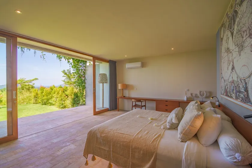 Madya Suite 5 - Image 1