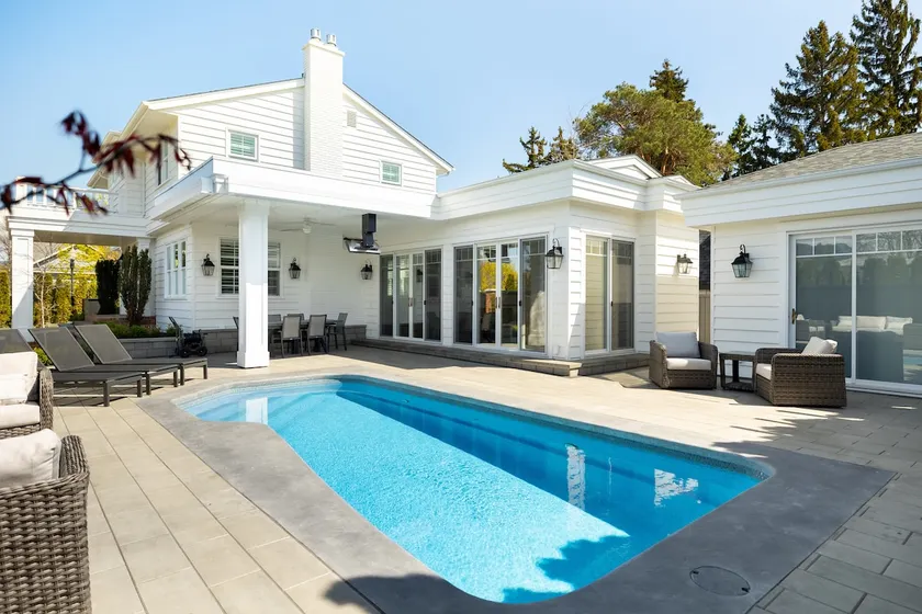 Luxury Escape - Private Pool and Hot Tub (minutes to downtown) BL: 4090550 - Image 1