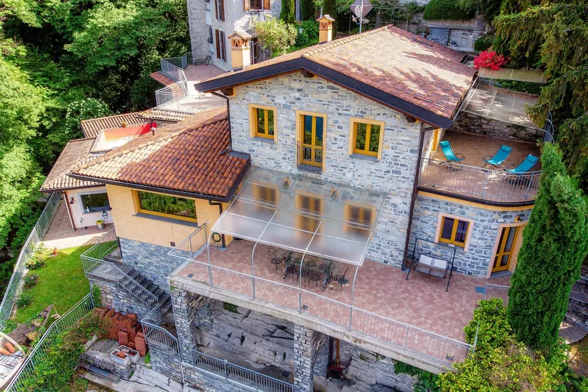 Villa Vera, terrace, private parking - Image 1