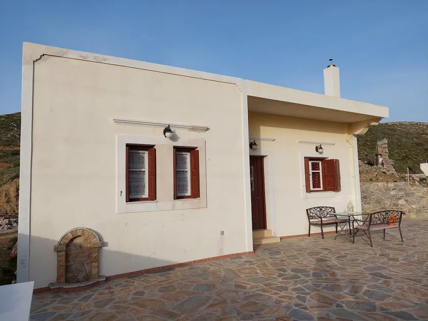 Traditional house with unlimited views! - Image 1