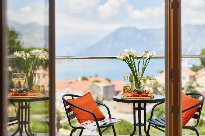 Ap. Orange with Stunning View - Image 1