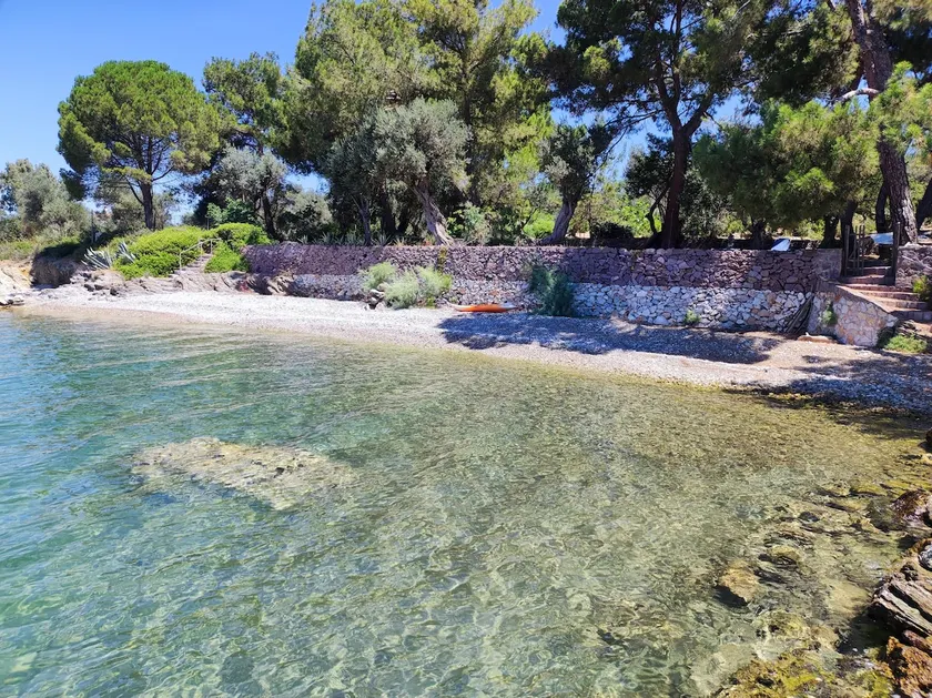 Pyrgi stone villa situated in 2000m2 olive groove - Image 1