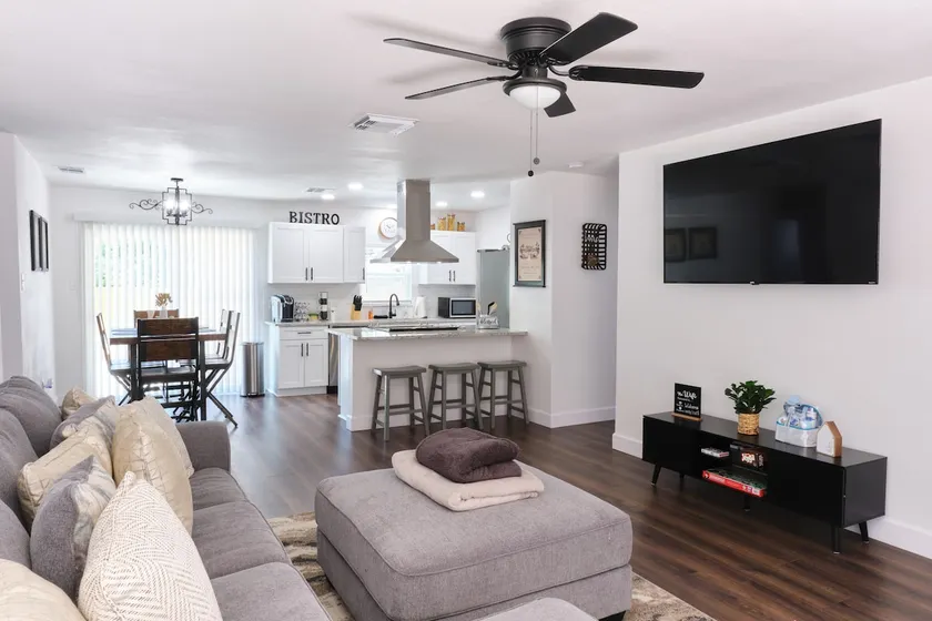 Modern 3 Bedroom Near Seaworld/Lackland AFB - Image 1