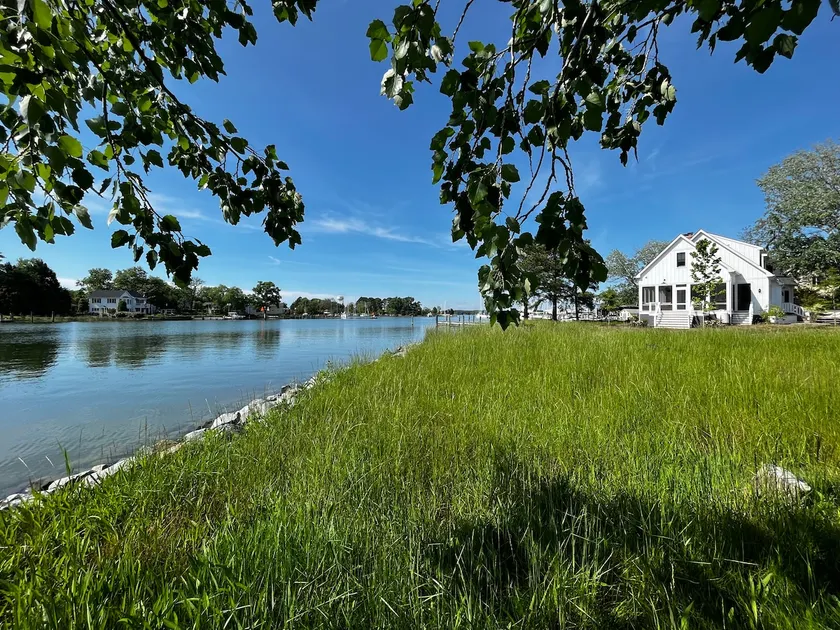 Stunning Chesapeake waterfront home - Image 1