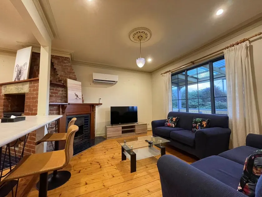 Ocean Road Holiday House - Image 1