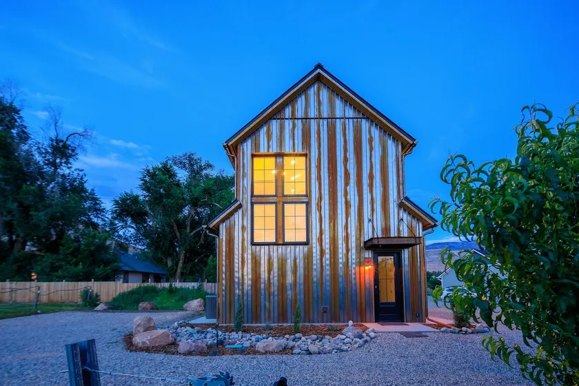 Modern Carriage House in Colorado's wine country - Image 1