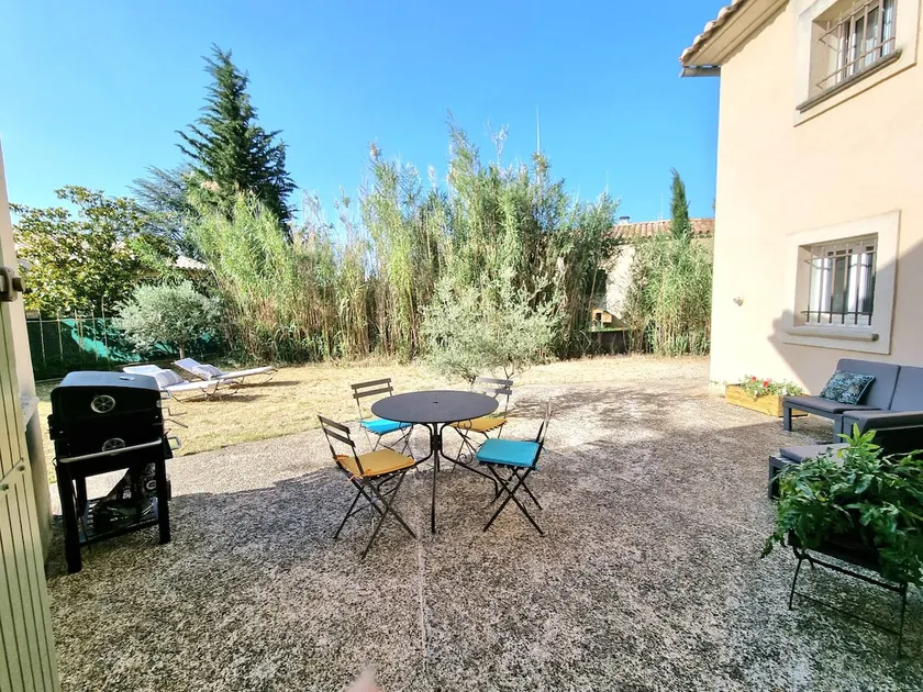 Air-conditioned vacation rental at the foot of the Luberon with a pool and private garden - Image 1