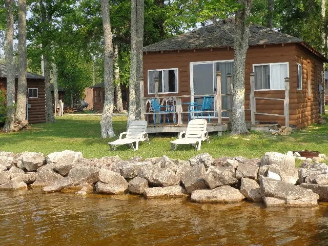 Fran's Lil cabin #2 on the lake front! - Image 1