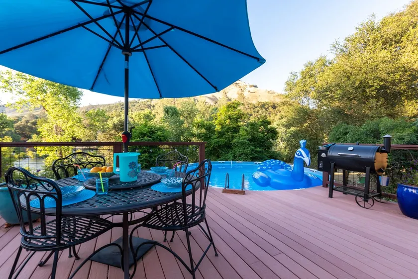Rocas Azules ~ 3bd Riverfront ~ Private Beach ~ Pool - Image 1