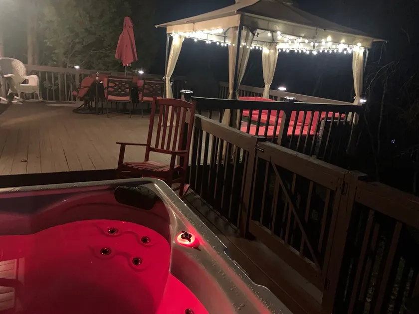 Unique Mountain Cottage with Hot tub, Game Room, Central AC - Image 1