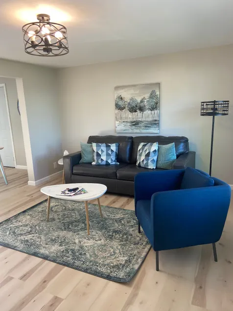 Charming 1 bedroom home near Quincy University - Image 1