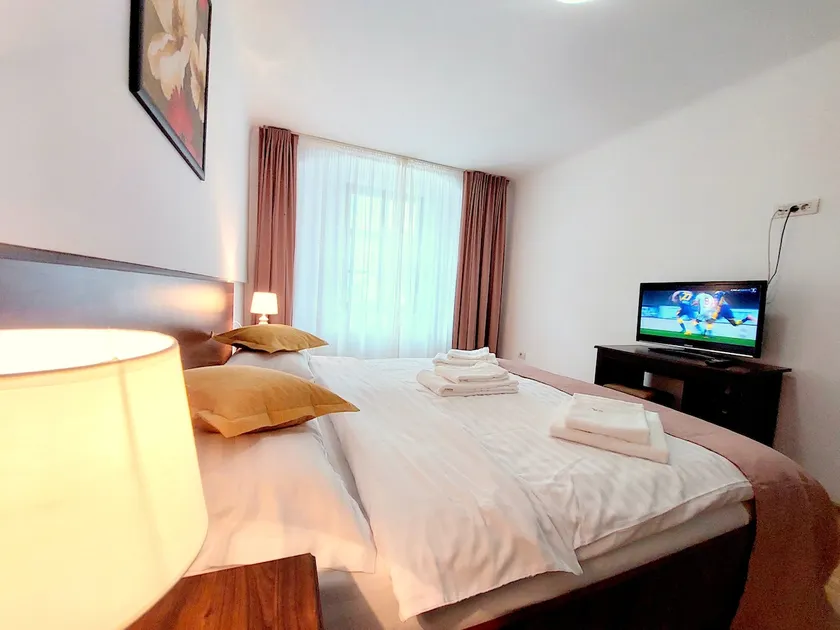 Roth's Postavaru | Suite in city center [2] - Image 1