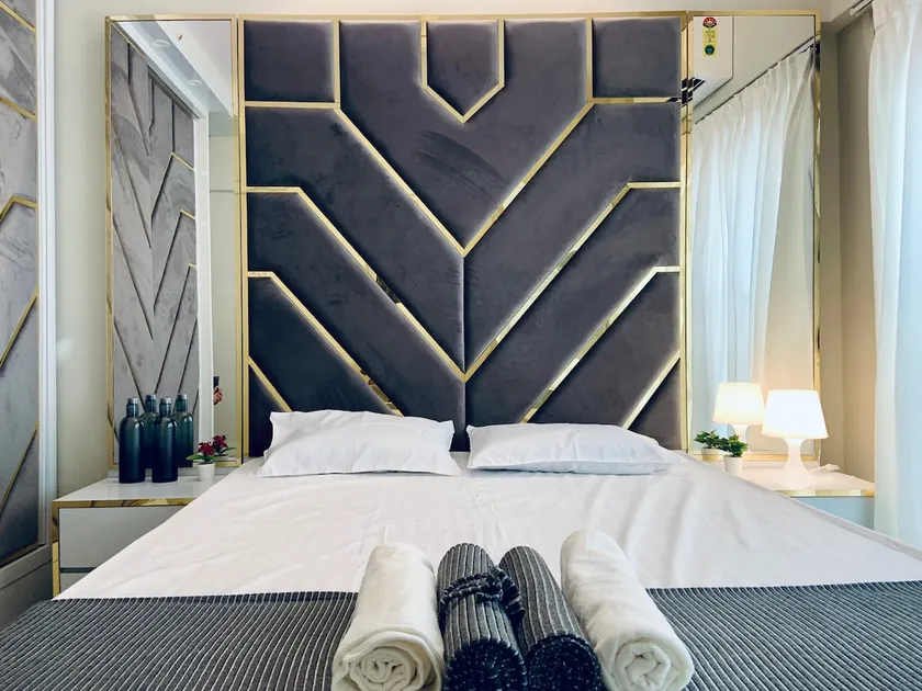 Le Meridian Ultra Luxurious 1BHK Service Apartment - Image 1