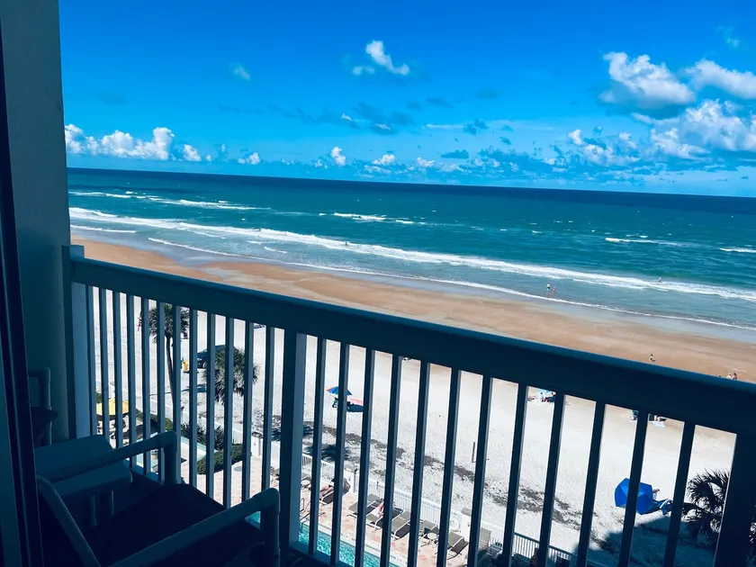 Amazing 1 Bedroom1Bath OCEAN-VIEW Condo - Image 1
