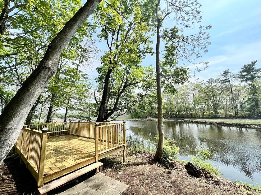 Zaku’s Lake House - Image 1