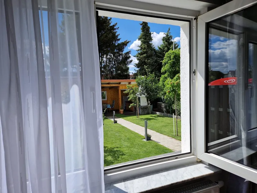 Beautiful guest house with terrace, garden, parking - Image 1