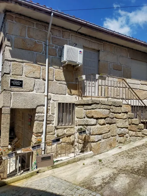 Happy little corner in the historic district - Image 1