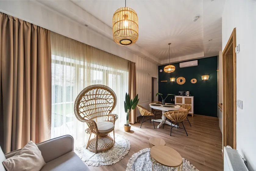4 - Tropical Apartment - Image 1