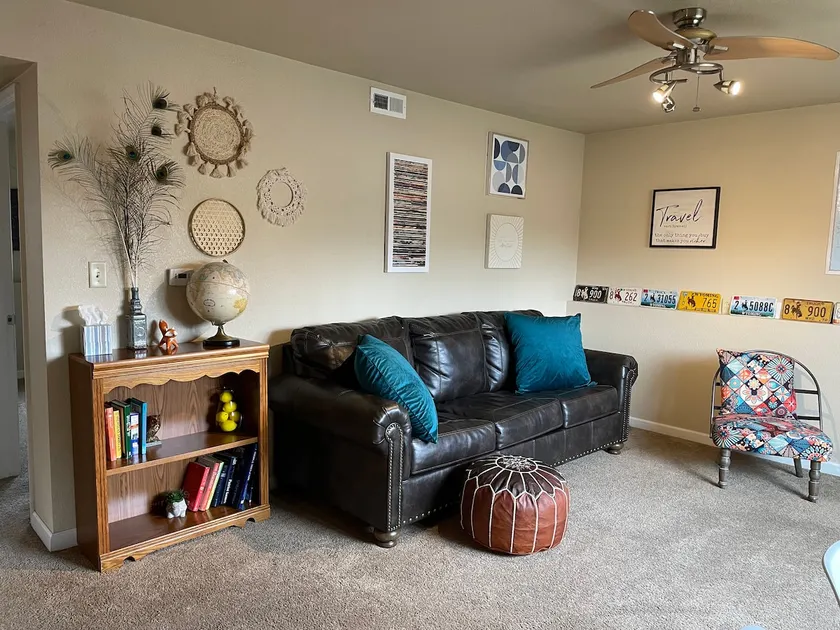 The Happy Traveler - 2 BD delight in North Laramie - Image 1