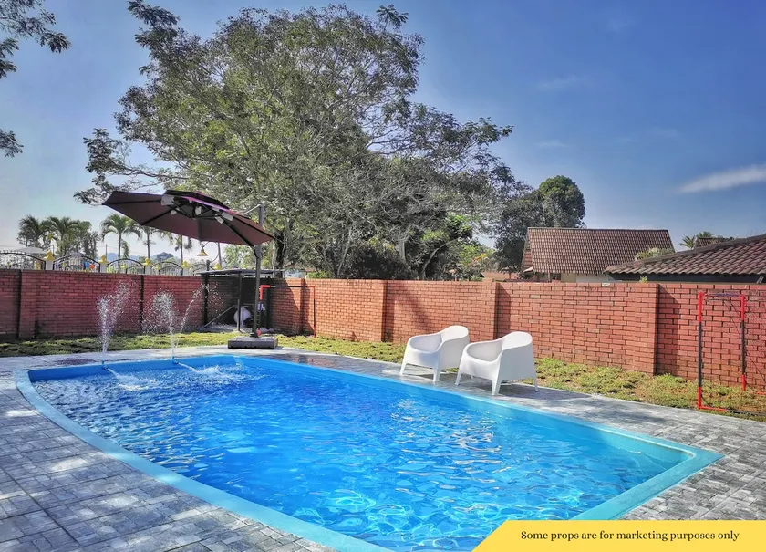 YUSSY 4BR 18pax Cozy Cottage @A’famosa Resort - Image 1