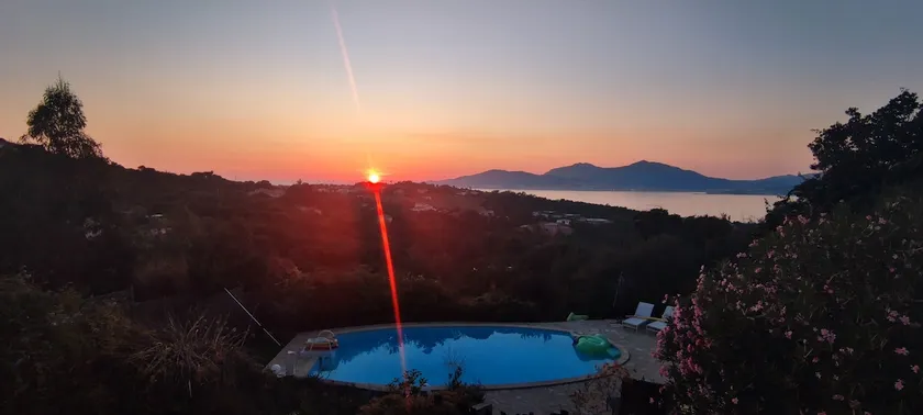 F4 in Porticcio with pool and sea view - Image 1