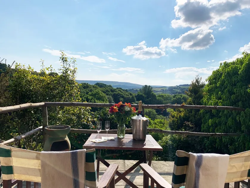 Rose Cottage. Spectacular views and gardens. - Image 1