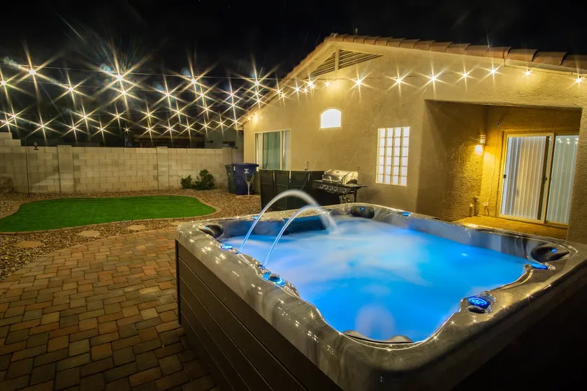 Pacific Enclave w/ Hot Tub, WFH Setup, & Garage - Image 1