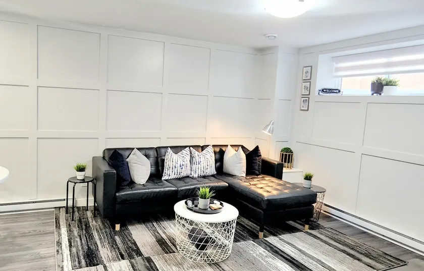 Private 1BR Apt - Sep Entrance - Full Kitchen - Image 1
