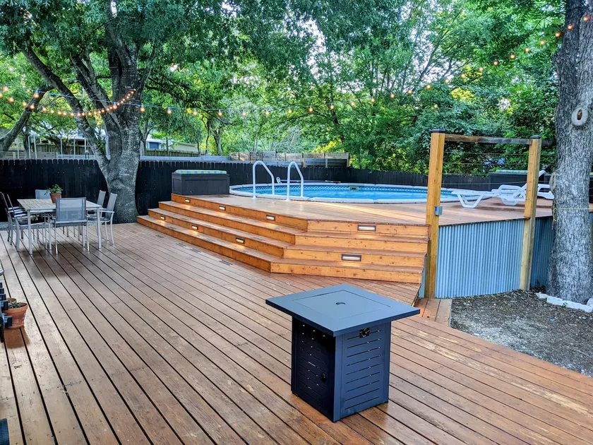 South Austin Charmer with Backyard Oasis - Image 1