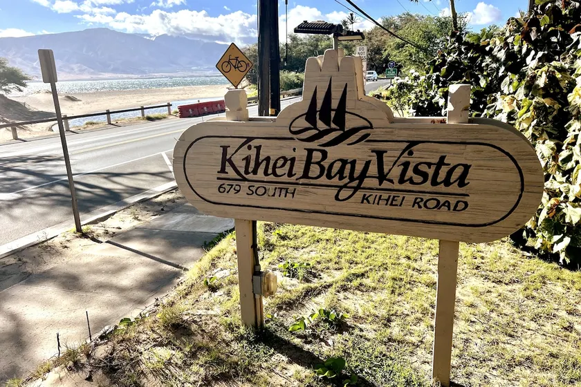 Newly Updated Clean Condo w/AC! <2min to beach! - Image 1