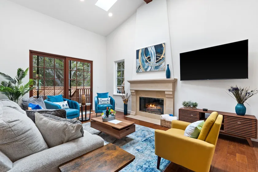 Luxury 5 Star Beach Villa:New Hot Tub, Sleeps 10 - Image 1