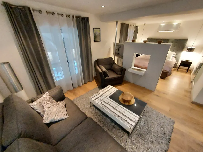 Boigne Sweet Suite - Image 1