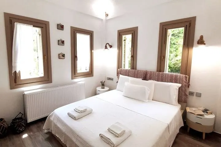 Serenity Living Pelion Cottage_ away from the wolrd, above it all... - Image 1