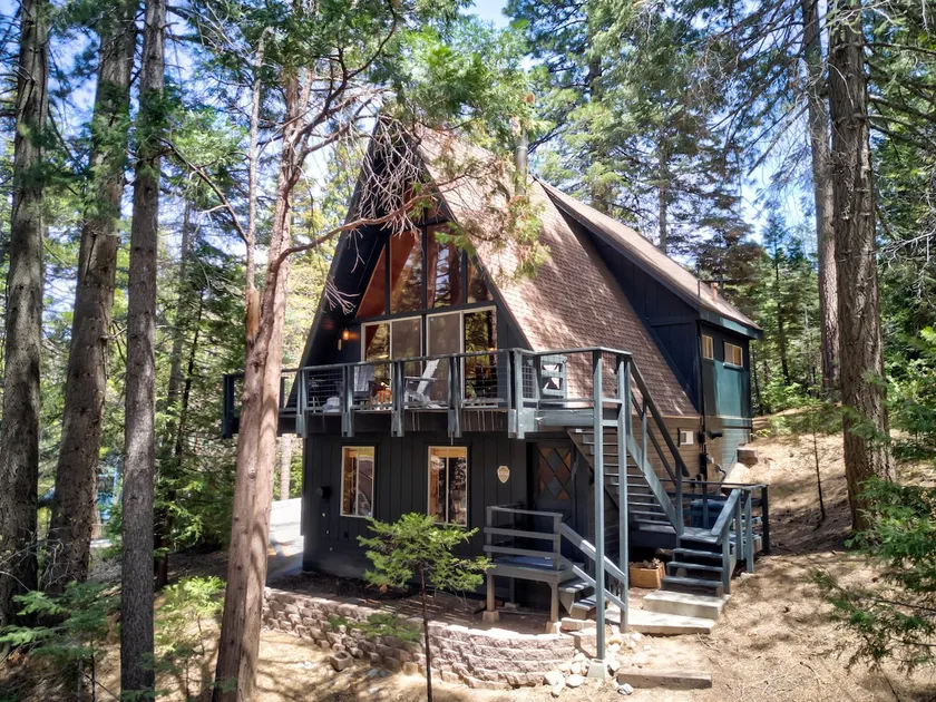 Cedars and Pines A-Frame - Image 1