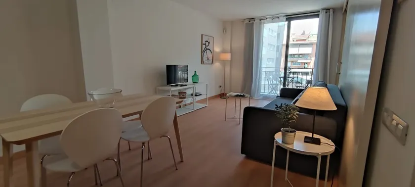 Illa apartment with balcony - Image 1