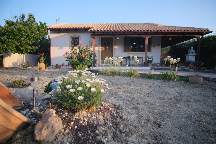 Villa Eva | Agies Paraskies | Crete | 4 pax - Image 1