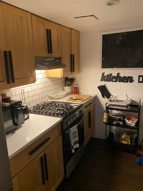 Cozy 2 Bedroom Lower Level Apartment - Image 1