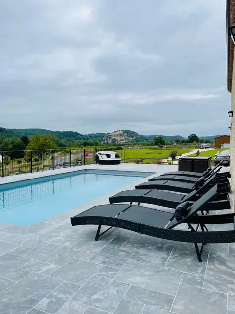 Villa* Piscine* Vue sur château de Beynac - Image 1