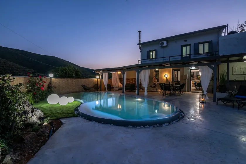 Casa Del Miele, private pool, BBQ, mountain view. - Image 1