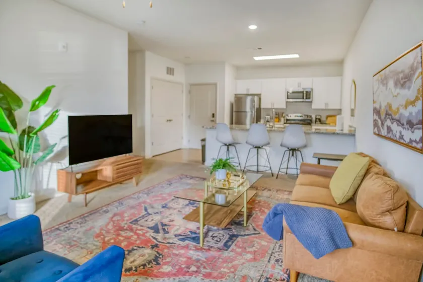 Convenient, King Beds, Location! - Image 1