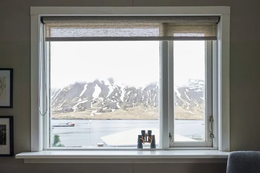 Modern home in the fjords - Image 1