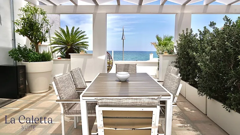 La Caletta Suite Torre Canne - Image 1