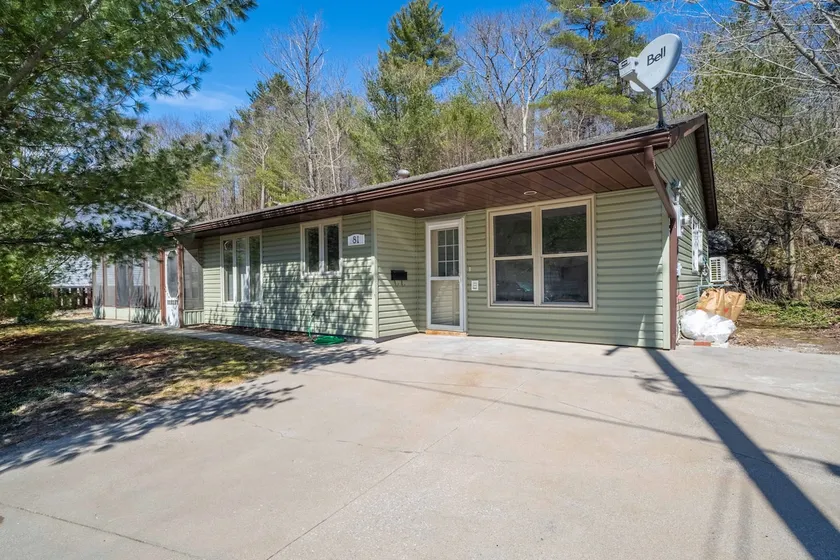 Cozy Bachelor unit 1 km from Georgian Bay! - Image 1
