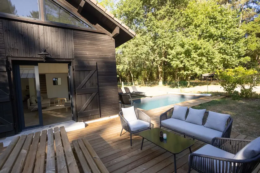 Surf Shelter - la Maison Dans la Forêt - Image 1