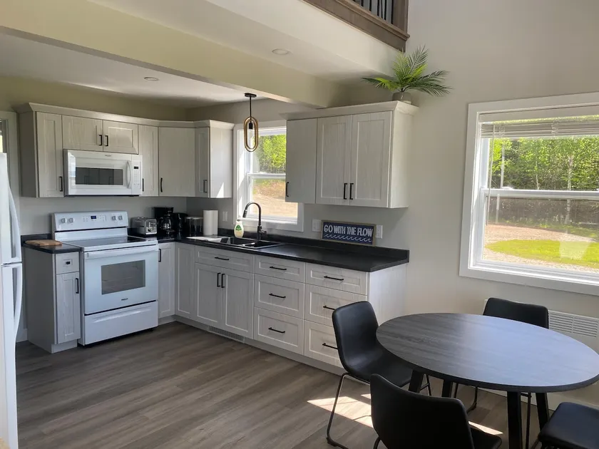 *NEW* 3 Bedroom Tidal View Cottage #2 - Image 1